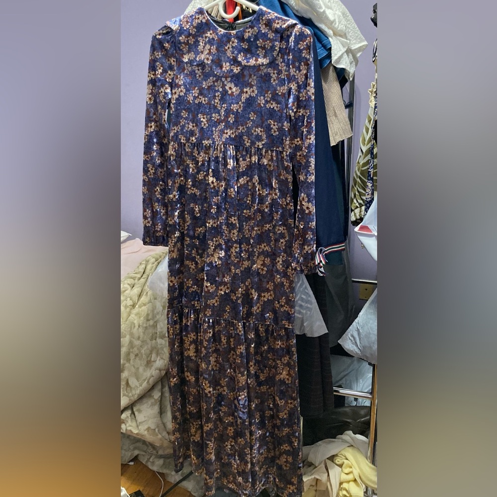 SEAL Floral Velvet Maxi Dress with Collar Design